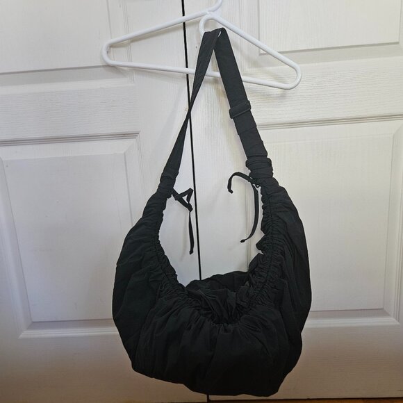 COS Elegant Black Crossbody Bag - Picture 4 of 8